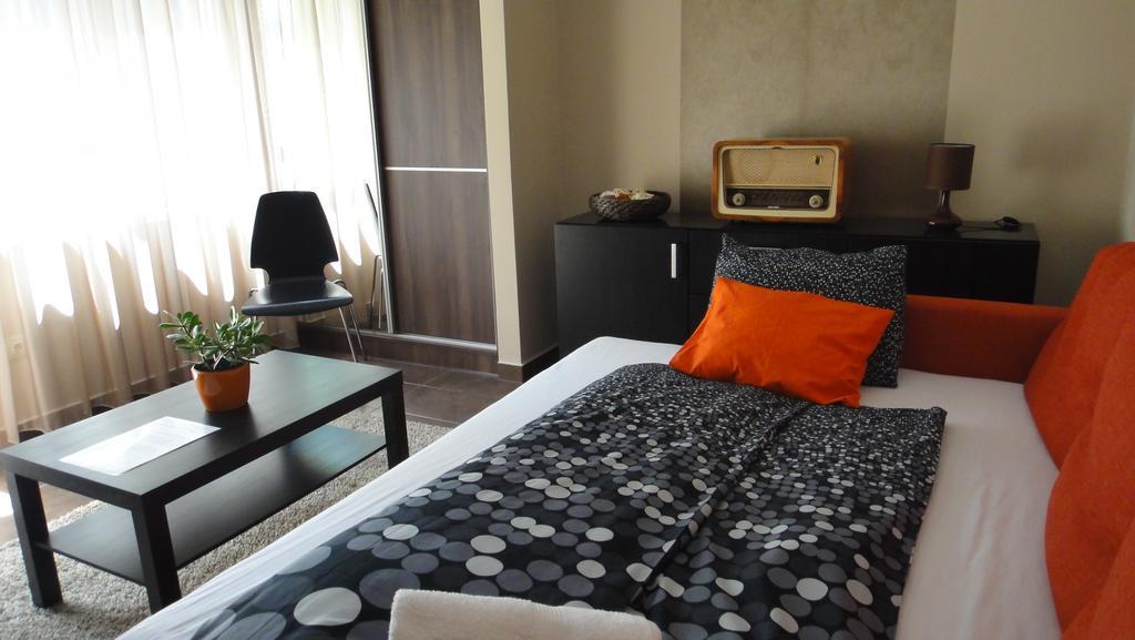 Mgtels Apartman - With Private Parking Budapeszt Zewnętrze zdjęcie