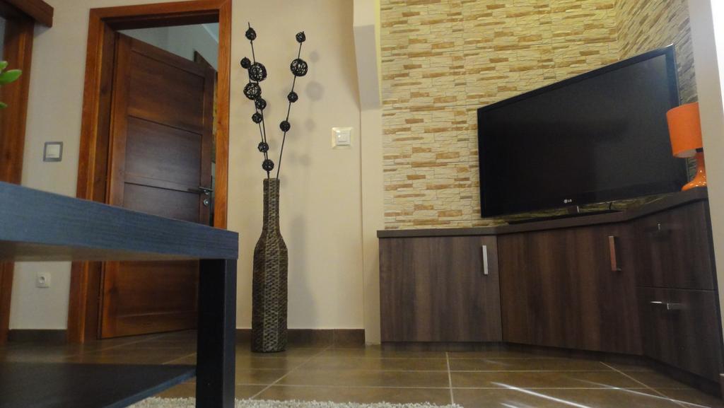 Mgtels Apartman - With Private Parking Budapeszt Zewnętrze zdjęcie
