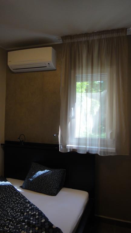 Mgtels Apartman - With Private Parking Budapeszt Zewnętrze zdjęcie