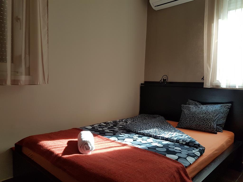 Mgtels Apartman - With Private Parking Budapeszt Zewnętrze zdjęcie